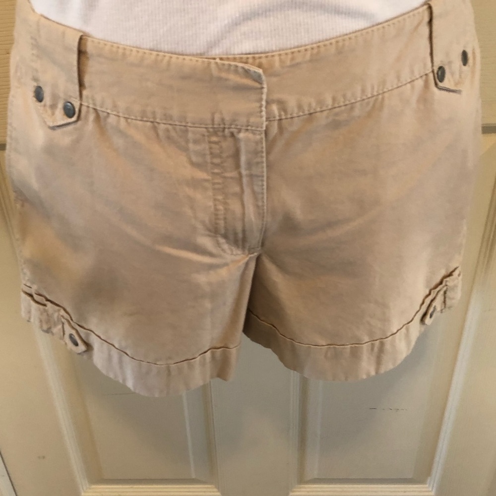 Loft tan shorts sz 6 100% cotton
